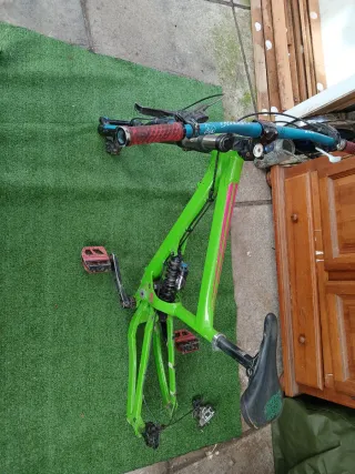 Cuadro de Bicicleta Montaña Verde Comencal descens