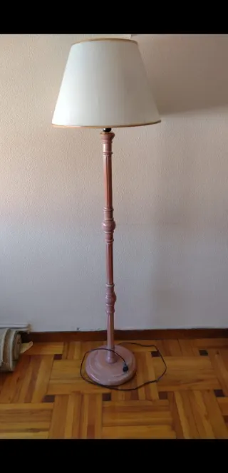 Conjunto Muebles Cómoda cajonera mesitas de noche.