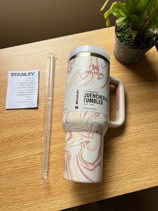 Garrafa Stanley Quencher H2.0 Bege/Rosa