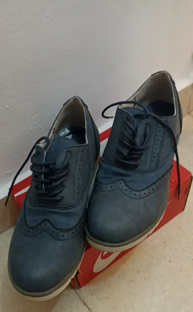 Mocasines azules talla 40