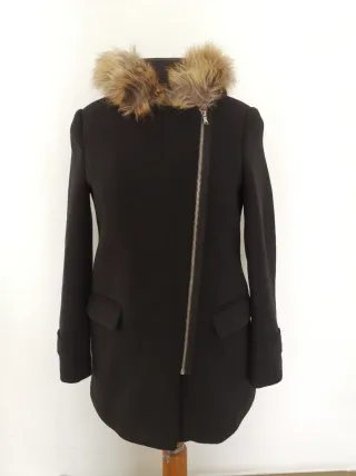 Chaquetón Unit negro con capucha Talla S