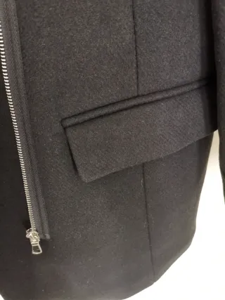 Chaquetón Unit negro con capucha Talla S