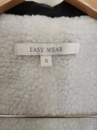 Chaquetón Unit negro con capucha Talla S