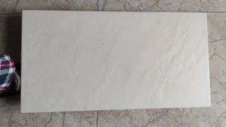 9 cajas de Revestimiento cerámico blanco 13'68m2