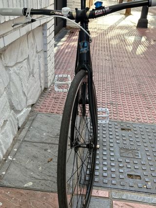 Bicicleta Fixie Leader Renovati x Polcon Ligera