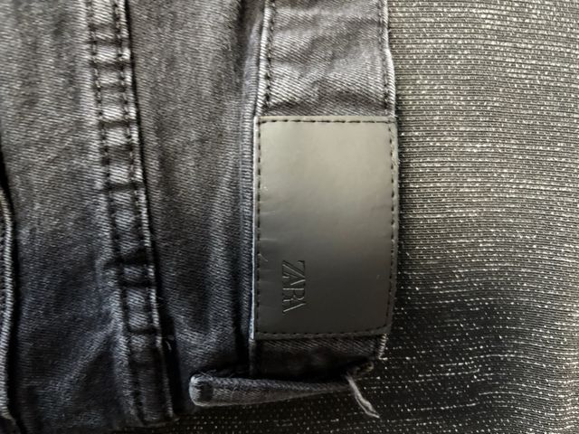 Pantalones vaqueros largos grises