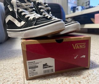 Zapatillas Vans Filmore Hi Negras y Blancas