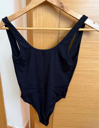 Body negro tirantes