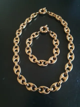 Conjunto de cadena y pulsera eslabones café