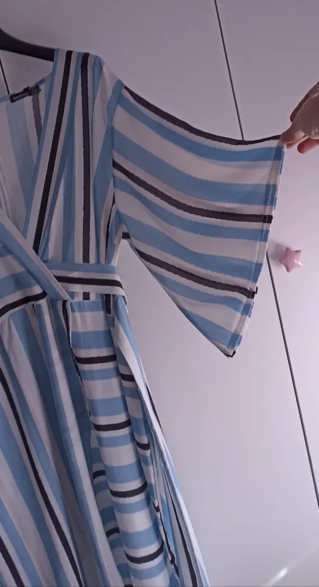 Vestido Boohoo Rayas Azul Blanco Negro Talla 48