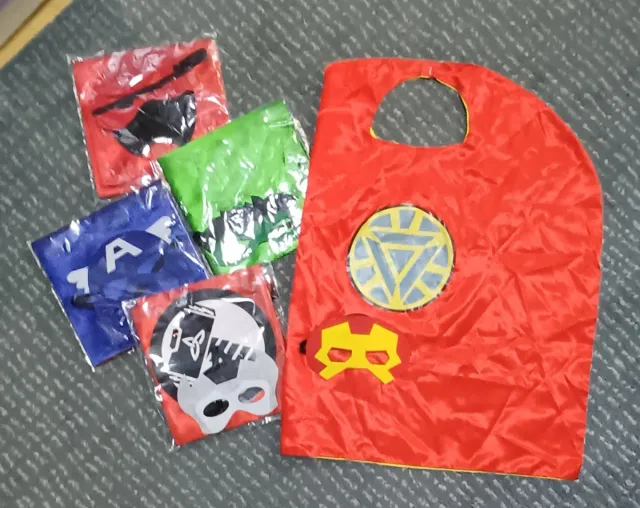 Capa y antifaz de superhéroe