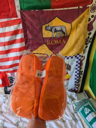 Zapatillas de casa naranjas NUEVAS De 42 a la 44