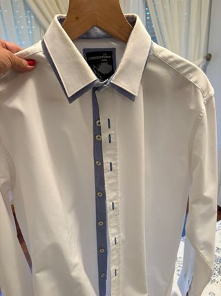 Camisa blanca con detalles azul Talla S/M