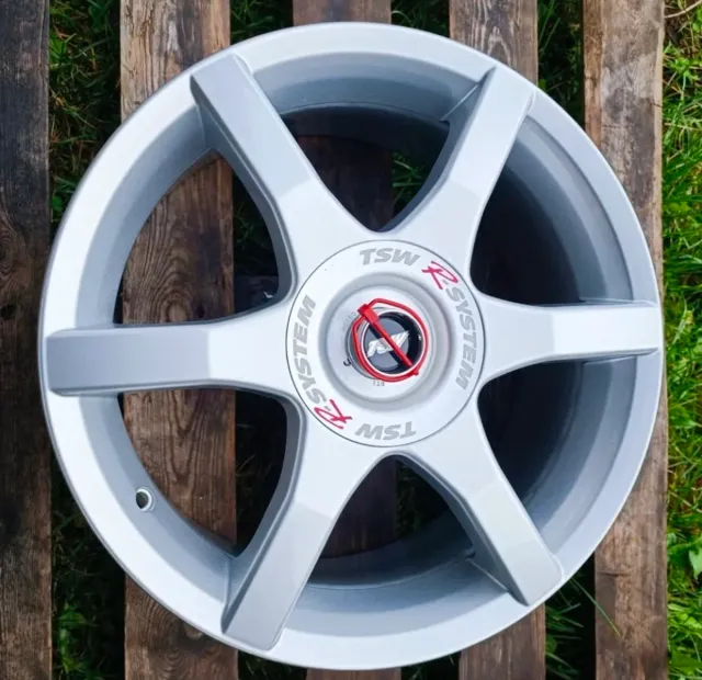 TSW R-SYSTEM Tapas y Tuercas (4 unidades)