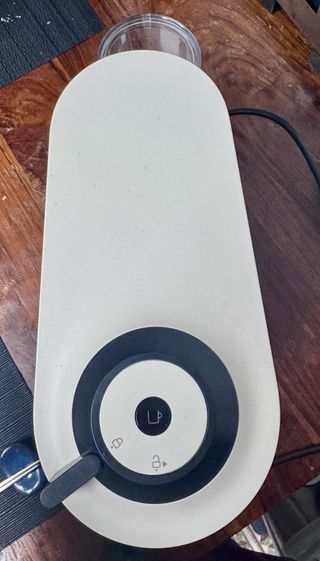 Cafetera Nespresso Vertuo Pop Negra