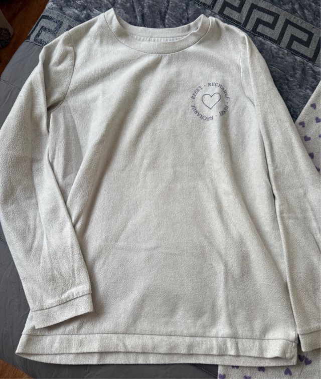 Pijama Primark Corazones Beige y Morado