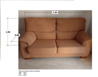 Sofá cama beige tela y madera