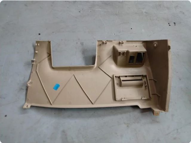 EMBELLECEDOR NISSAN TERRANO II (R20)