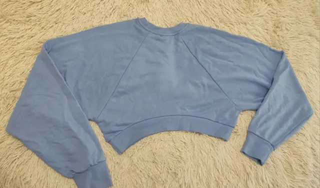 Sudadera corta Bershka azul