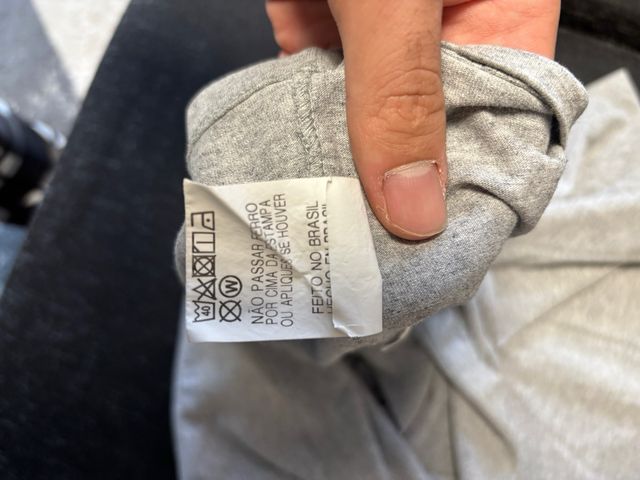 Camiseta Calvin Klein Gris Logo