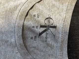 Camiseta Calvin Klein Gris Logo