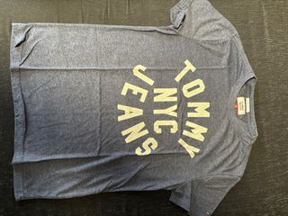 Camiseta Tommy Jeans Gris Logo