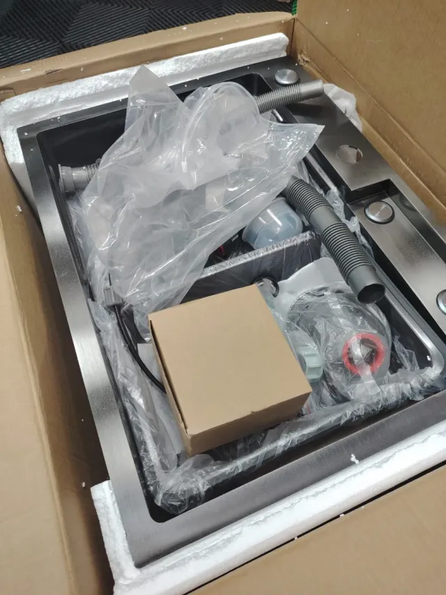 Lavaplatos con accesorios