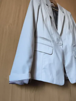 Americana Bershka Beige Talla M