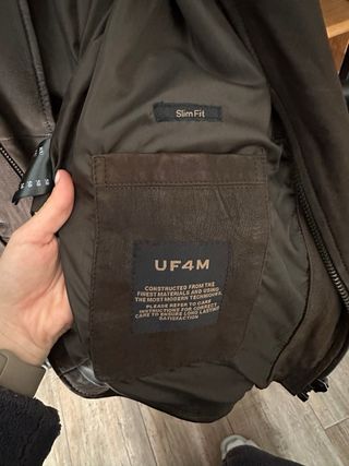 Chaqueta de cuero marrón