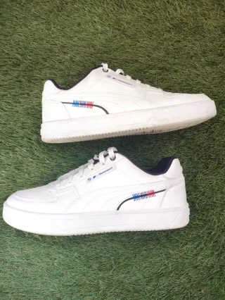 Zapatillas Puma Blancas y Negras BMW
