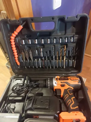 Taladro Inalámbrico 21V con Accesorios