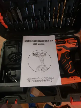 Taladro Inalámbrico 21V con Accesorios