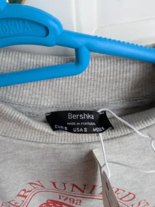 Sudadera Bershka oversize gris talla S