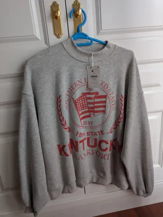 Sudadera Bershka oversize gris talla S