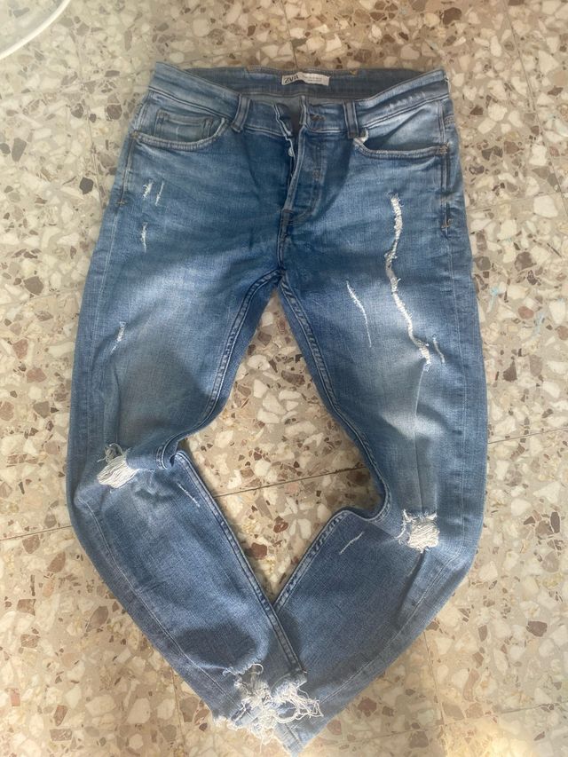 Jeans Zara strappati taglia 42