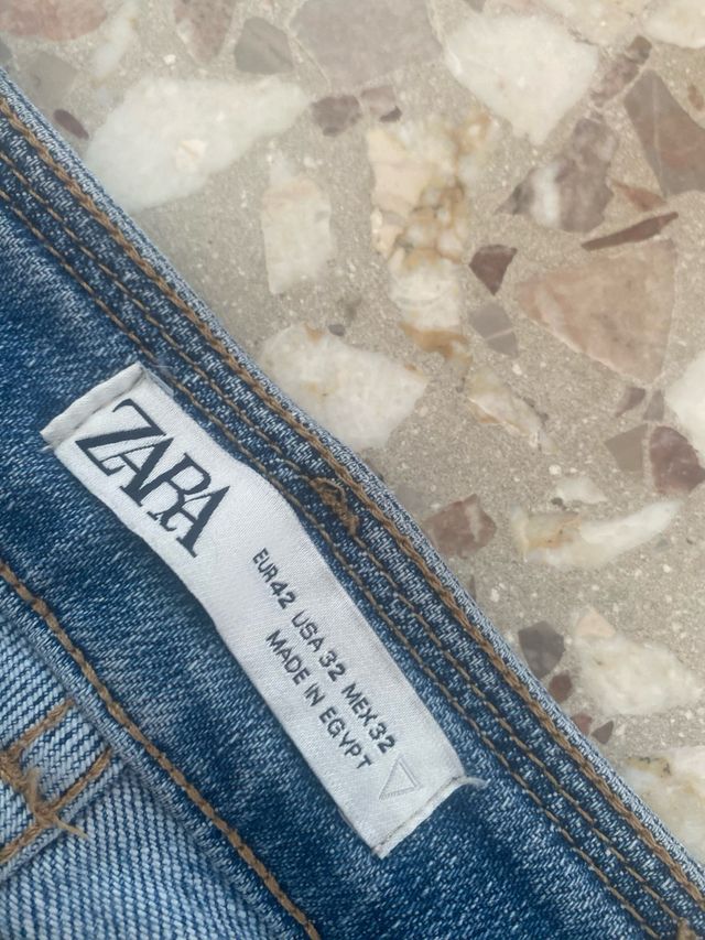 Jeans Zara strappati taglia 42
