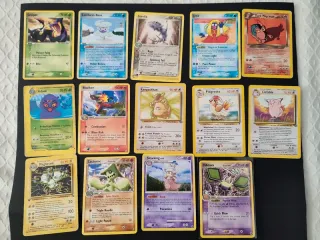 Lotto 14 carte rare Pokémon vecchie