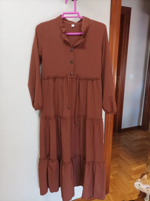 Vestido marrón niña
