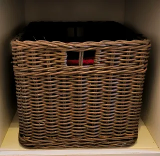 Recibidor blanco y gris