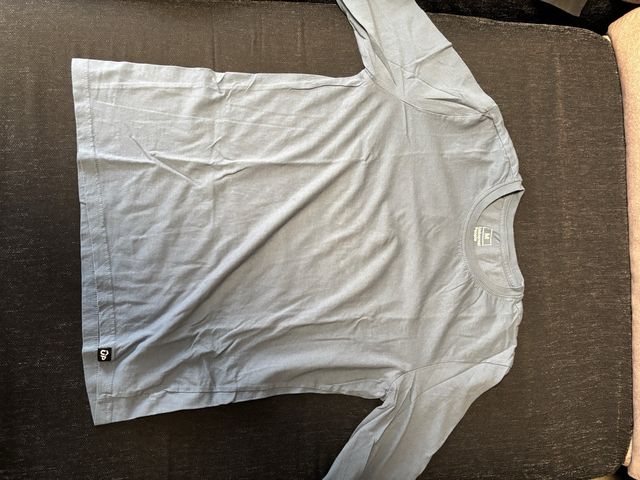 Camiseta manga larga gris