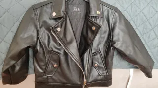 Cazadora niña polipiel negra 3-4 años