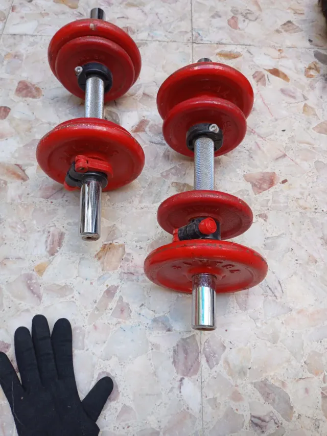Mancuernas rojas ajustables