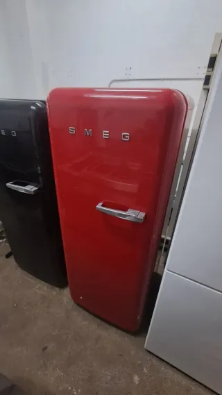 Congelador Rojo Estilo Vintage SMEG