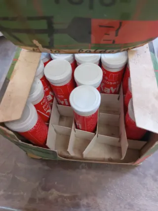 Super Tinte Rojo Xavi. Limpia Baldosas Antiguo