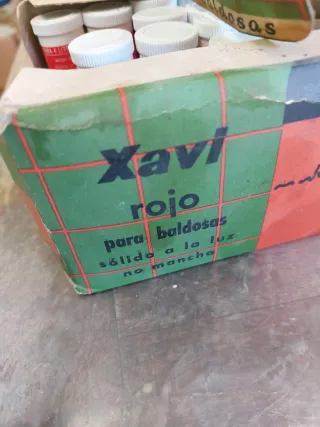 Super Tinte Rojo Xavi. Limpia Baldosas Antiguo