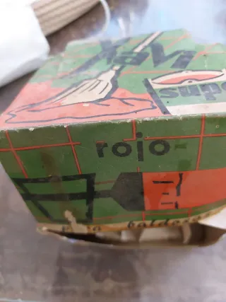 Super Tinte Rojo Xavi. Limpia Baldosas Antiguo