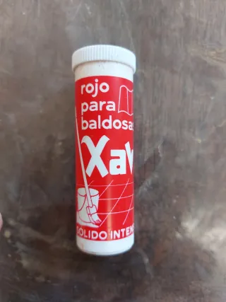 Super Tinte Rojo Xavi. Limpia Baldosas Antiguo