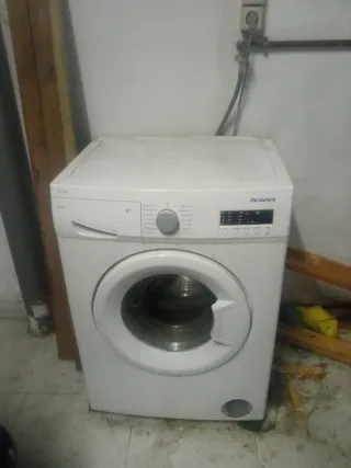 Lavadora Blanca 5 años de uso