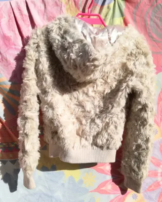 CAZADORA BEIGE CLARO DE PELO