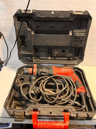 Taladro Milwaukee con maletín